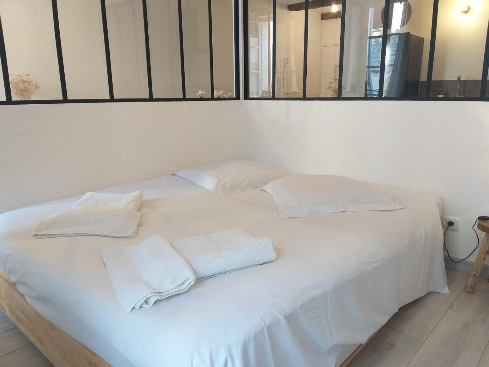 Beau Loft Au Coeur De Toulon Apartment Luaran gambar