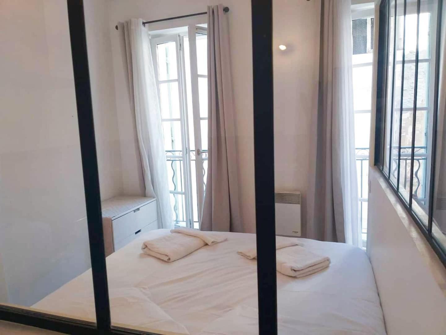 Beau Loft Au Coeur De Toulon Apartment Luaran gambar